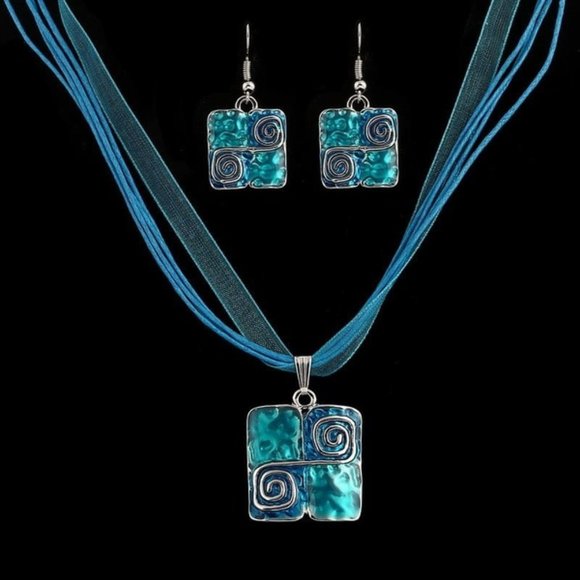 Geometric Necklace Set - Picture 1 of 2